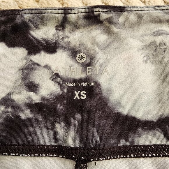 Athleta Chaturanga Floral Crush Leggings XS – Black/White Tie‑Dye - Picture 2 of 9